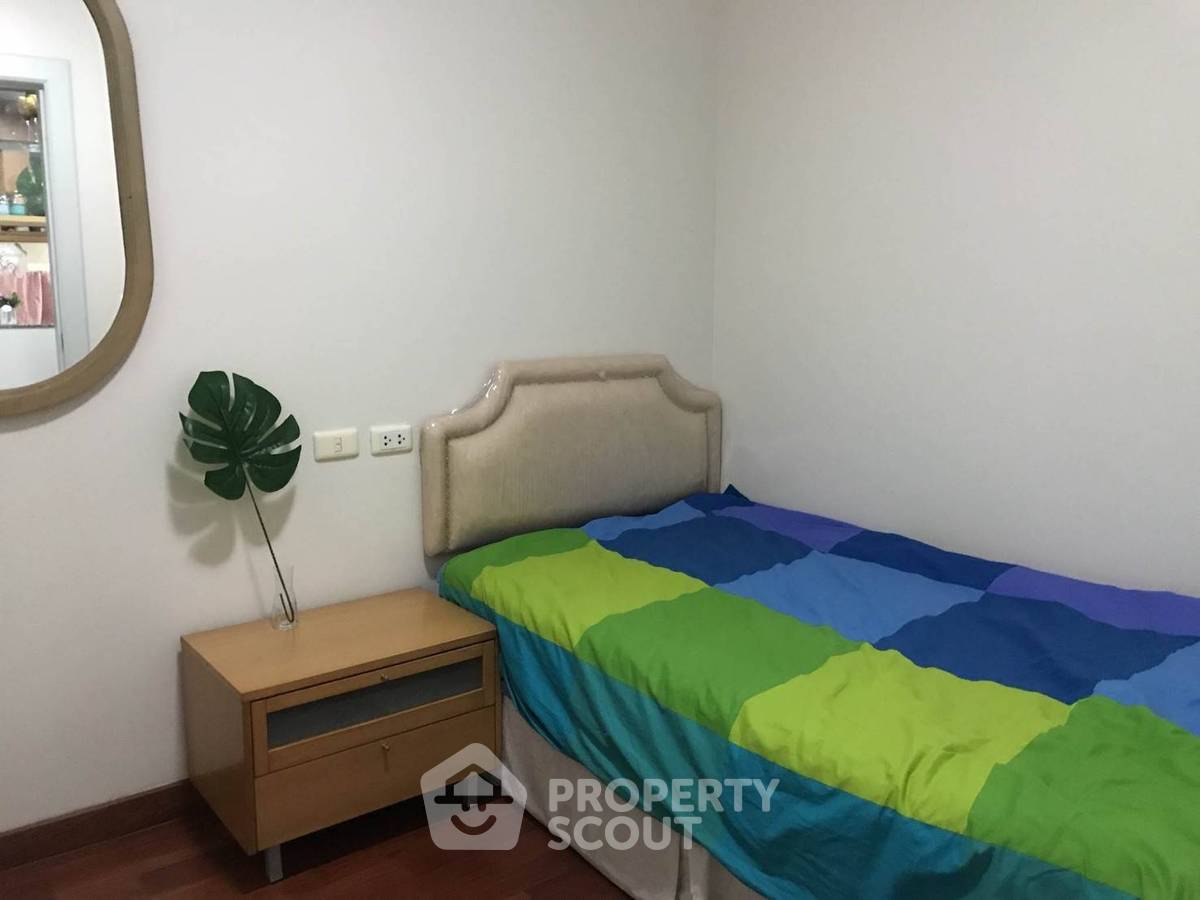 picture 2-BR Condo at Asoke Place near MRT Sukhumvit (ID 825346) - 6/7