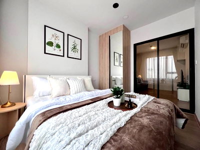 Condos for rent : For rent: Chewathai Pinklao, Building A, 1 bedroom.