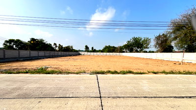 ขายที่ดิน : ขายที่เปล่าถมแล้ว ราคาถูก!!  ใกล้ถนนโรจนะ-วังน้อย เจ้าของขายเอง (ใกล้ตลาดสี่ขวาพัฒนา)