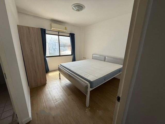 รูป MTR39 จอดรถได้สูงสุด 5 คัน! ให้เช่าบ้านกลางเมือง เหม่งจ๋าย-ลาดพร้าว บ้านเล่นระดับ 3 นอน 3 น้ำ แอร์ครบ พร้อมครัวโปร่งน่าใช้งาน - รูปที่ 6/7