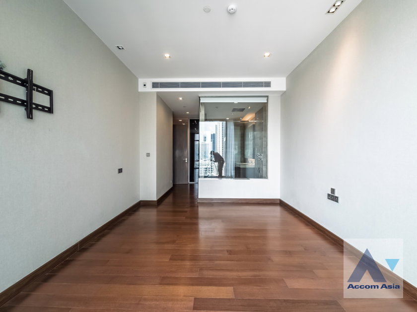 picture 🔼🔽 AccomA 📩 Modern condominium with Full-Length Windows and City Views in Sukhumvit (AA42985) - 9/17