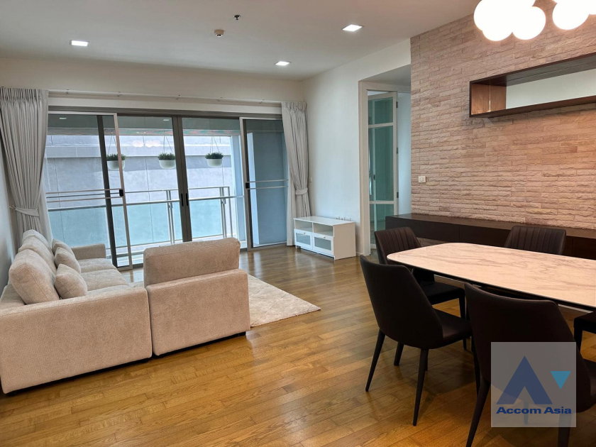 picture 🔼🔽 AccomA 📩 Pet friendly 3 BR Condominium @The Madison (1511766) - 3/7