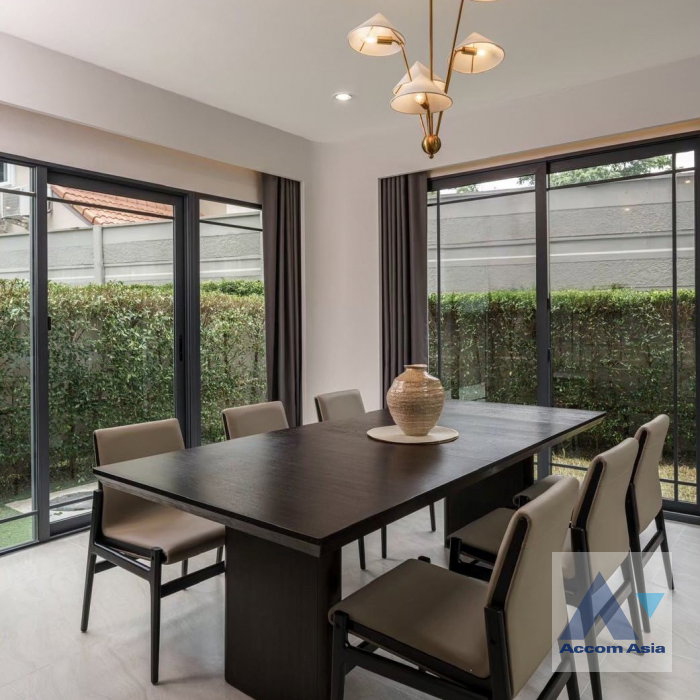 รูป 🔼🔽 AccomA 📩 Refurbished house with generous layout and rooftop space in Sukhumvit (AA42955) - รูปที่ 5/18