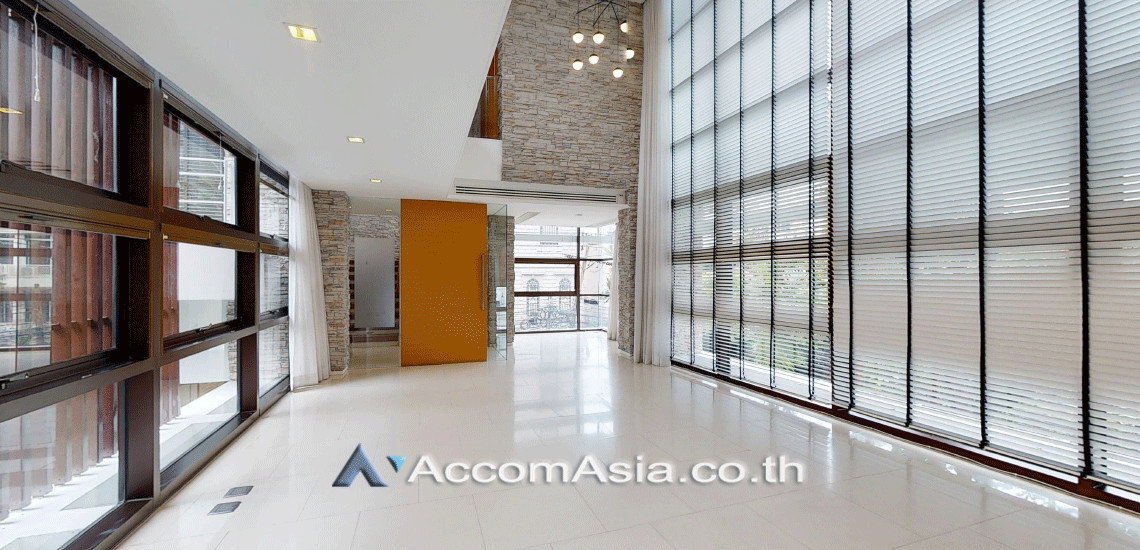 รูป 🔼🔽 AccomA 📩 Private Swimming Pool,Double High Ceiling 4 BR House in Khlong Tan Nuea (AA14160) - รูปที่ 11/20