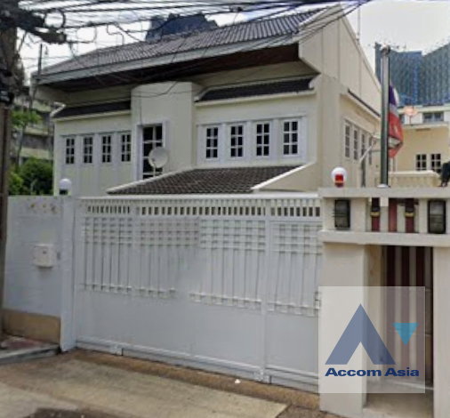 รูป 🔼🔽 AccomA 📩 Detached House with Private Courtyard and Large Balcony (AA36350) - รูปที่ 1/10