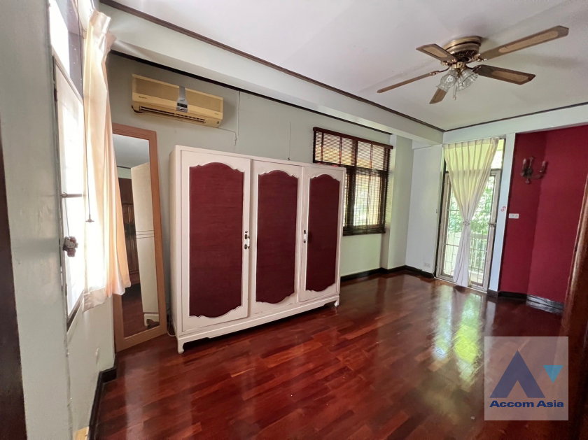 รูป 🔼🔽 AccomA 📩 Modern family home with garden space in Sukhumvit (AA38011) - รูปที่ 10/19