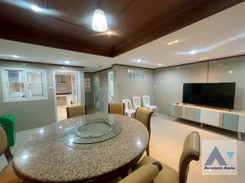 รูป 🔼🔽 AccomA 📩 Warm and Timeless Home with Rich Wood Interior in Sathorn (AA18380) - รูปที่ 7/20