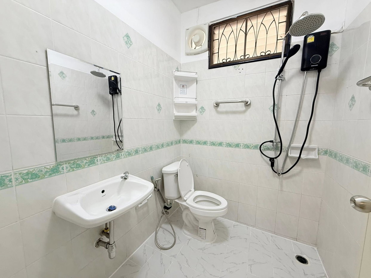 รูป East Pattaya Townhome for Sale 2 Bedroom Corner Unit - รูปที่ 11/14