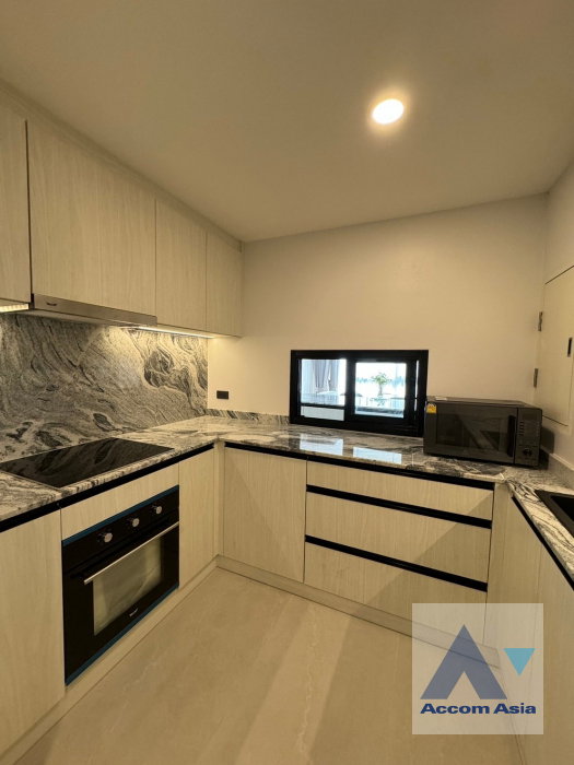 picture 🔼🔽 AccomA 📩  3 BR Condominium @Navin Court (AA39924) - 9/20