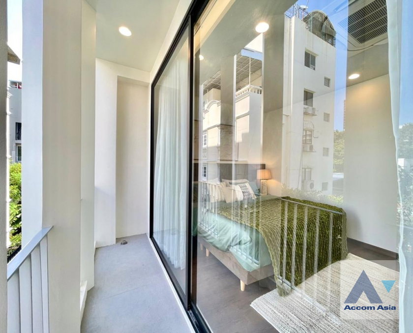 รูป 🔼🔽 AccomA 📩 Pet friendly 3 BR Townhouse in Si Lom (AA38225) - รูปที่ 11/19