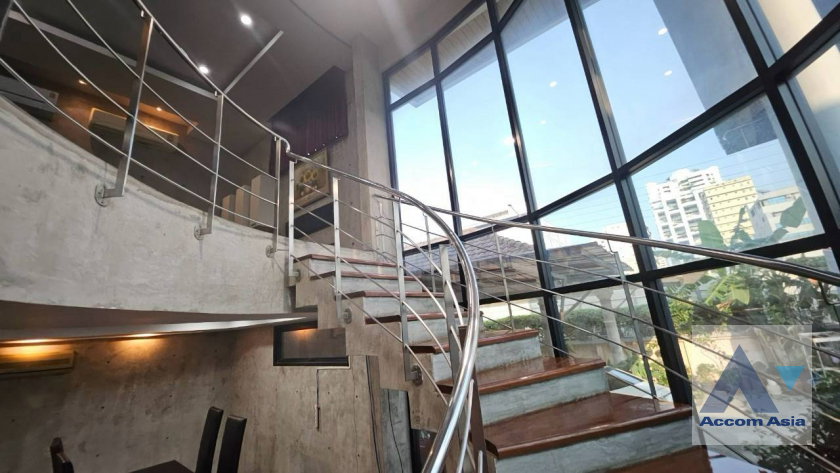 รูป 🔼🔽 AccomA 📩 Loft-Style House for Rent in Ploenchit, Bangkok - Near BTS Ploenchit (AA43397) - รูปที่ 8/19
