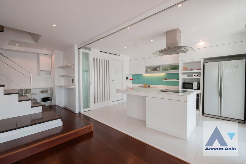 รูป 🔼🔽 AccomA 📩 Panoramic-view condo with bright interiors at Monterey Place (AA28408) - รูปที่ 3/20