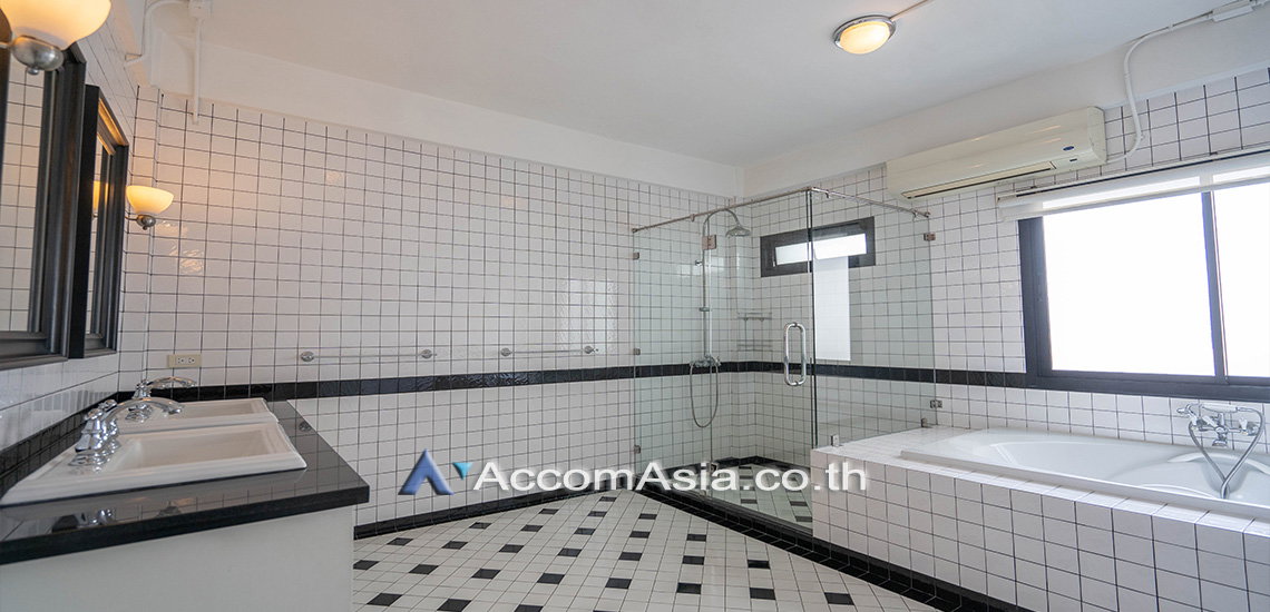 รูป 🔼🔽 AccomA 📩 Townhouse with Home Office setup and 3 Bedrooms near MRT Lumphini (AA16931) - รูปที่ 13/18