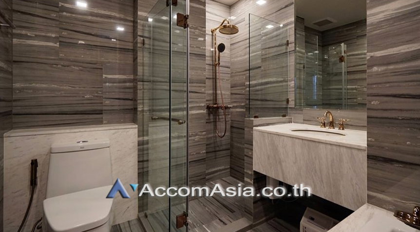 รูป 🔼🔽 AccomA 📩 Neutral condo with compact layout and cozy tones in Sukhumvit (AA26405) - รูปที่ 16/17