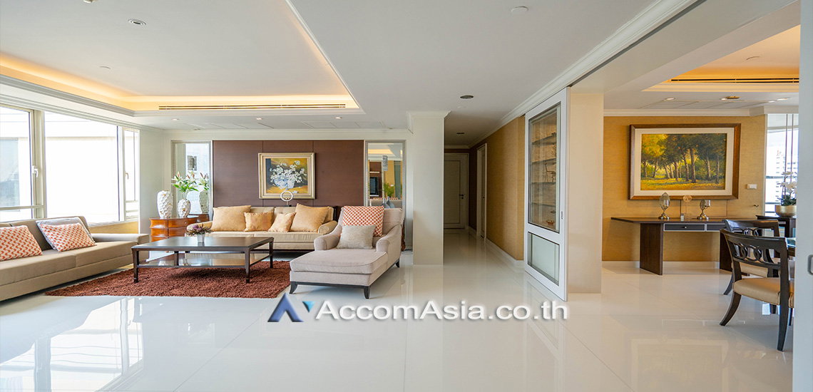 รูป 🔼🔽 AccomA 📩 Elegant wood-accented condo with indoor balcony and city view (1516481) - รูปที่ 1/15
