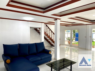 Houses for rent The Food and Drug Administration (FDA) : 🔼🔽 AccomA 📩  4 BR House in Chatuchak (45761)