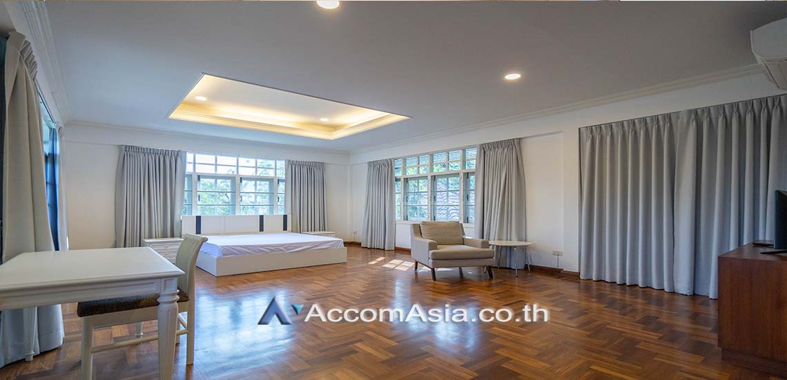 picture 🔼🔽 AccomA 📩 Private Swimming Pool,Garden 4 BR House in Phra Khanong Nuea (AA24957) - 10/19