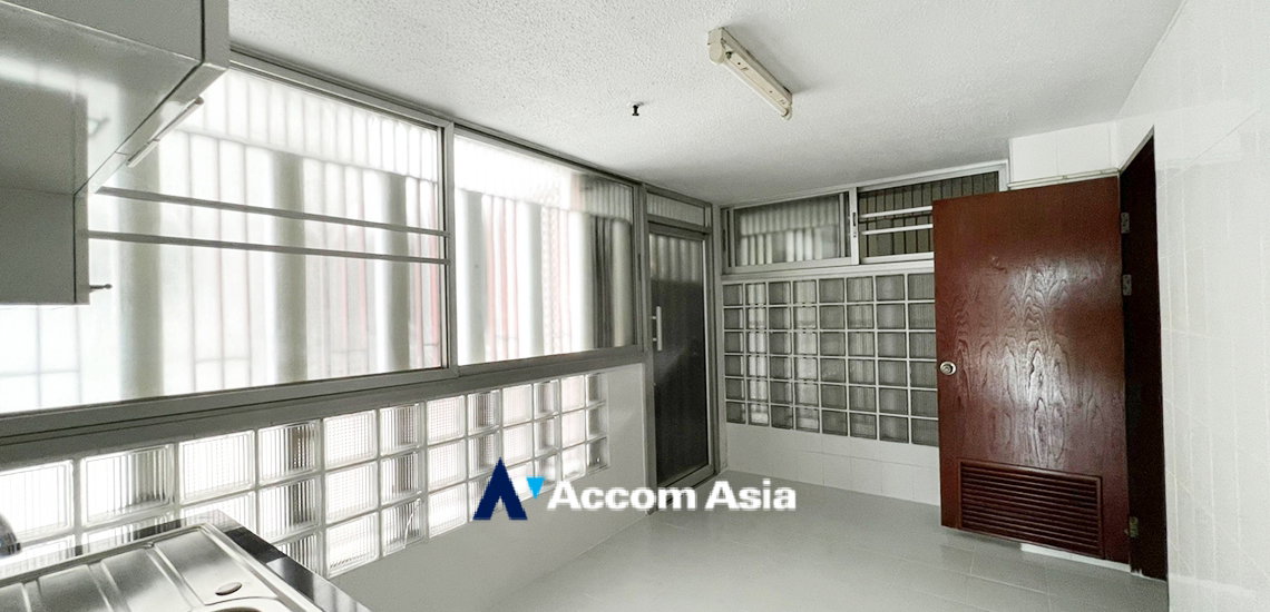 รูป 🔼🔽 AccomA 📩  3 BR Condominium @Sathorn Park Place (27038) - รูปที่ 8/20