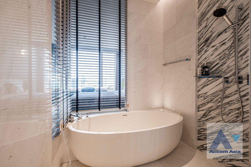 รูป 🔼🔽 AccomA 📩 Luxury condominium with private balcony offering river and city views at Four Seasons Private Residences ( AA35661 ) - รูปที่ 14/20