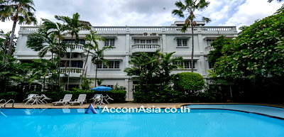 เช่าทาวน์โฮม เจ อเวนิว ทองหล่อ : 🔼🔽 AccomA 📩 Pet friendly 3 BR Townhouse @House in garden compound with pool (13001305)