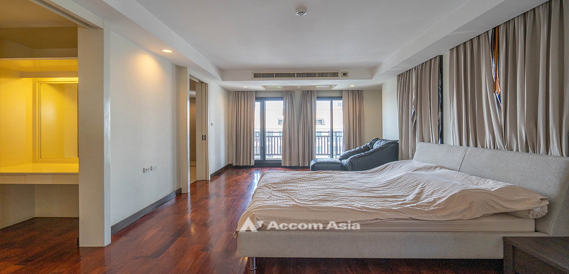 รูป 🔼🔽 AccomA 📩 Condo with a spacious balcony offering open city views. - รูปที่ 8/17