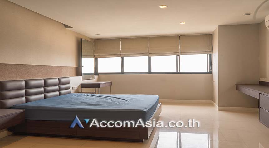 picture 🔼🔽 AccomA 📩 Spacious pet-friendly duplex condominium in a prime location. - 11/16