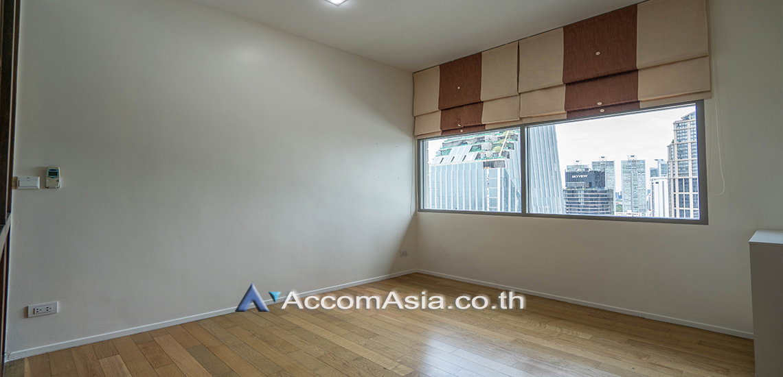 picture 🔼🔽 AccomA 📩 Spacious condo with balcony and city views at The Madison ( 1511356 ) - 5/11