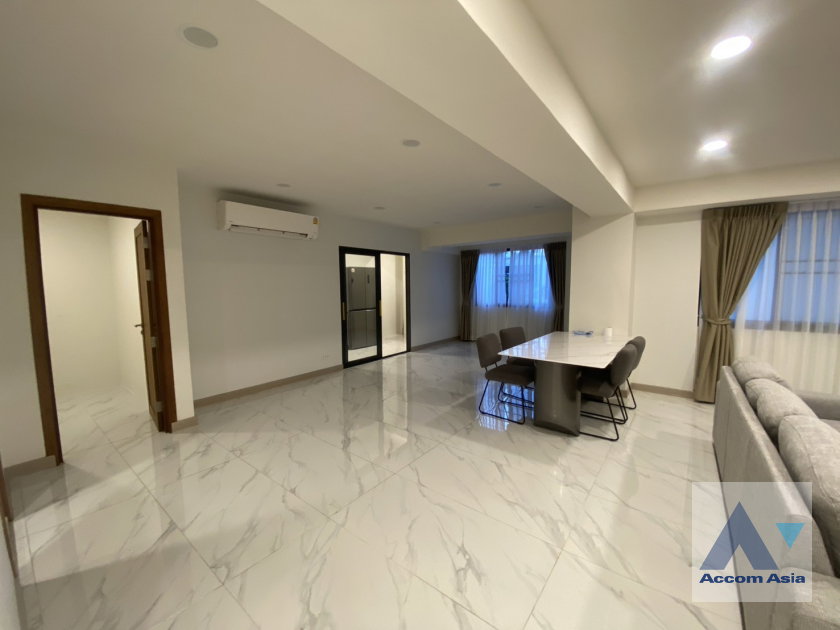 รูป 🔼🔽 AccomA 📩  3 BR Condominium @Royal Castle Sukhumvit 39 (AA45639) - รูปที่ 2/12