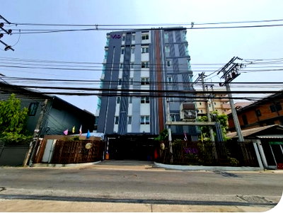 Condos for sale Big C Super Center Tiwanon : FOR SALE Vio Khaerai 1372000 BAHT.