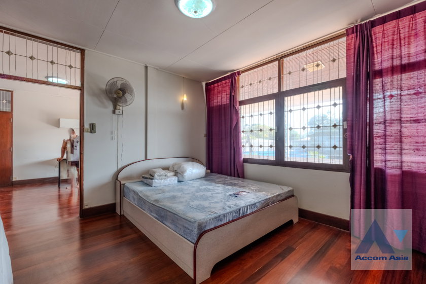 รูป 🔼🔽 AccomA 📩 Pet friendly,Private Swimming Pool 5 BR House in Khwaeng Sam Sen Nai (1913419) - รูปที่ 18/20