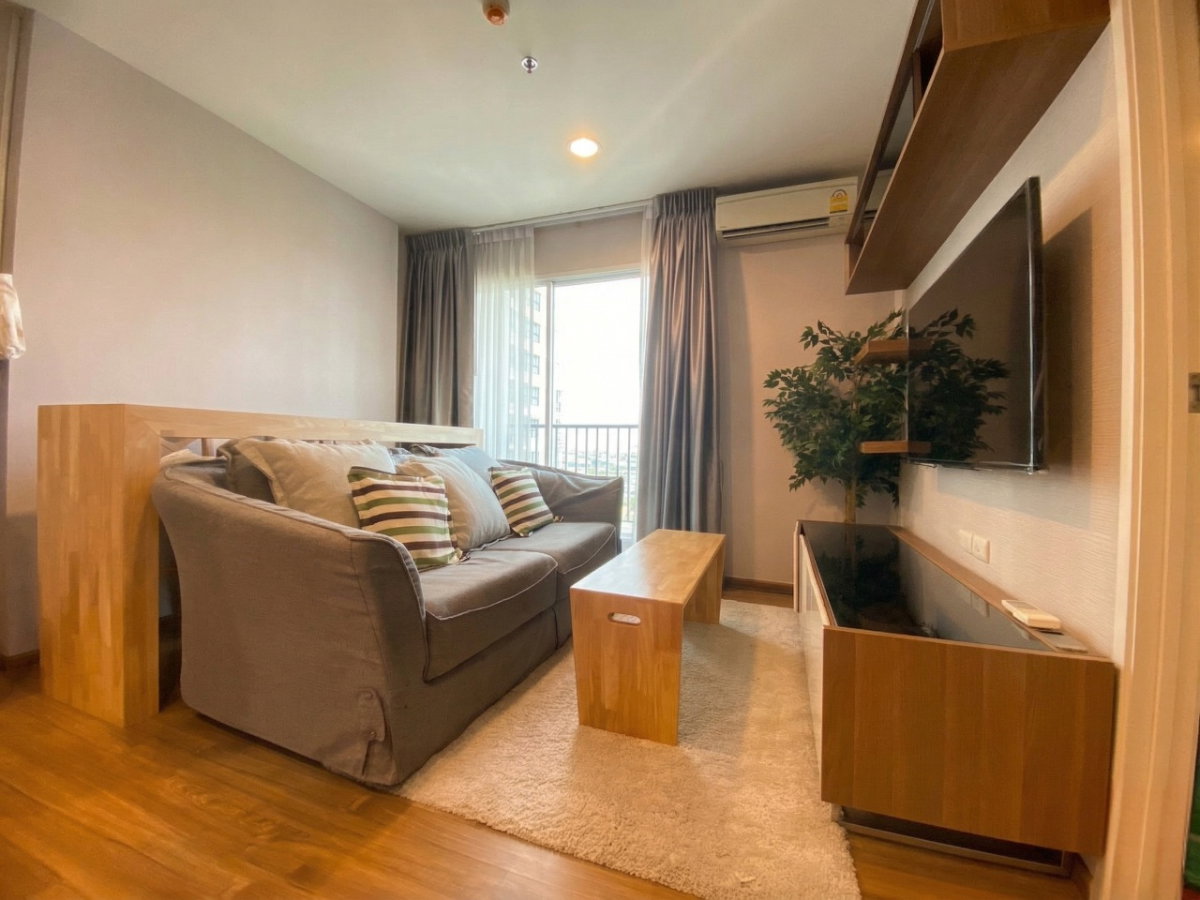 picture FOR SALE: Stunning High-Floor Unit at Fuse Chan-Sathorn - 2/10