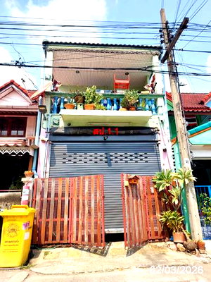 ทาวน์โฮม ปากเกร็ด นนทบุรี : ทาวน์เฮ้าส์ 18.6 ตร.วา ปากเกร็ด นนทบุรี 1.9M
