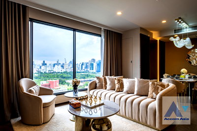 เช่าคอนโด ม.กรุงเทพ กล้วยน้ำไท : 🔼🔽 AccomA 📩 branded residence with 3 BR,  the best view - 0 meter from MRT