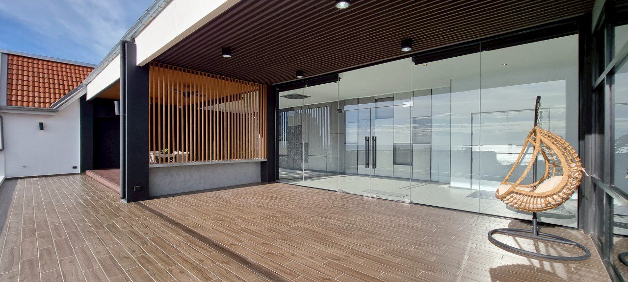 รูป Stunning Penthouse for Sale at Sombat Condoview Pattaya - รูปที่ 29/32