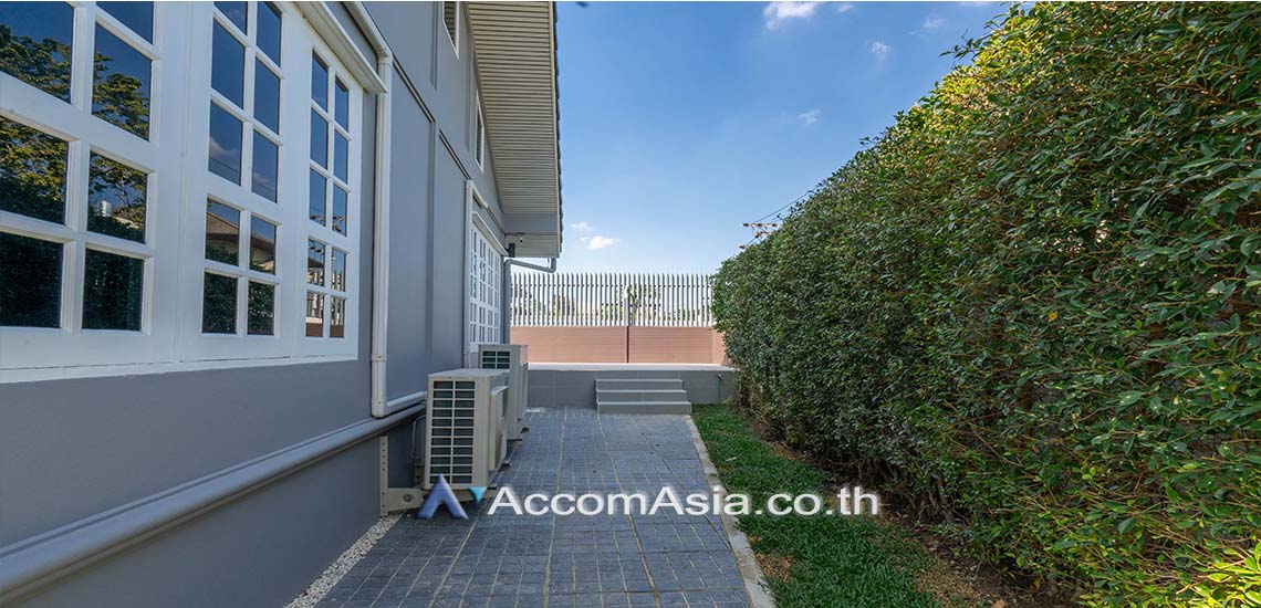 picture 🔼🔽 AccomA 📩 Private Swimming Pool,Garden 4 BR House in Phra Khanong Nuea (AA24957) - 19/19