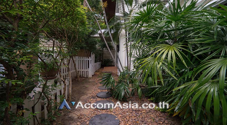 รูป 🔼🔽 AccomA 📩 Classic home with garden views and private pool retreat (50065) - รูปที่ 4/17
