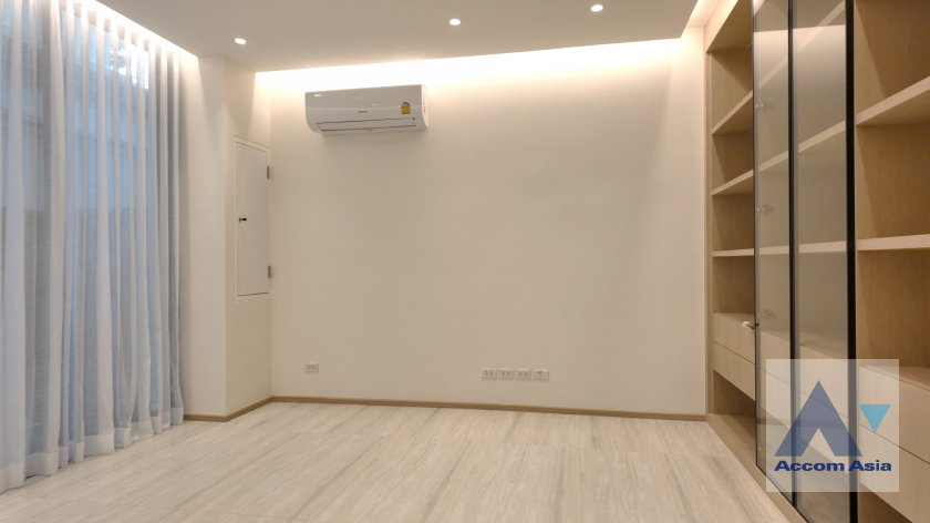 รูป 🔼🔽 AccomA 📩 Private Swimming Pool 4 BR House in Khlong Tan Nuea (AA38256) - รูปที่ 5/20