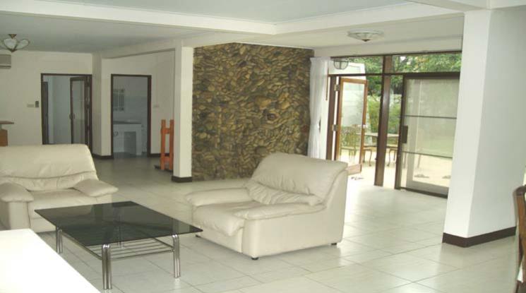 picture 🔼🔽 AccomA 📩  3 BR House in Klong Tan (2029501) - 3/9