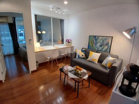 RS5560 ให้เช่าคอนโด Surawong City Resort ใกล้  BTS ช่องนนทรี