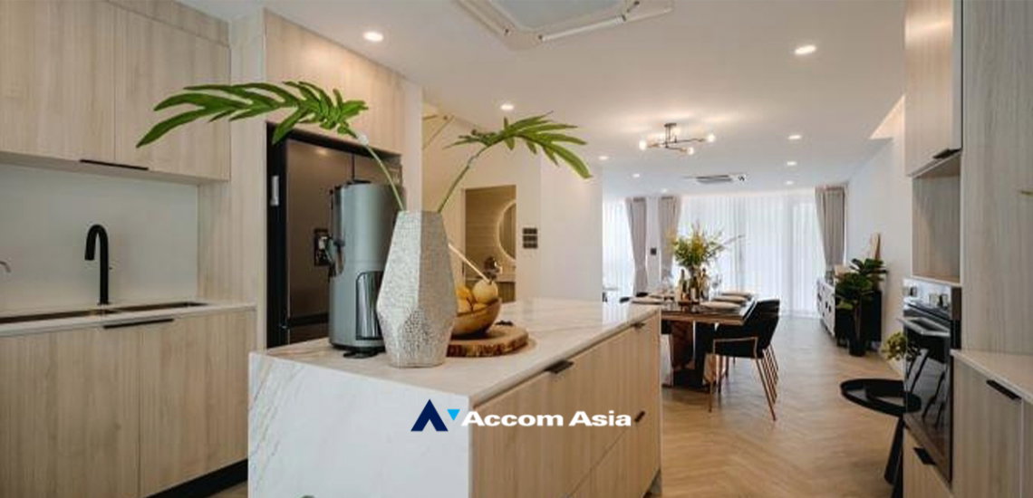 รูป 🔼🔽 AccomA 📩  Modern resort-style home with high ceilings and premium finishes in Phrom Phong (AA33786) - รูปที่ 5/18