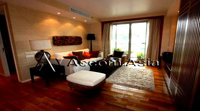 คอนโดให้เช่า : 🔼🔽 AccomA 📩 Pet friendly 2 BR Condominium @The Legend Saladaeng (1517604)