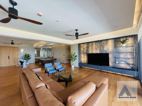 🔼🔽 AccomA 📩 A modern-style condominium with a warm, home-like atmosphere in the heart of the city.