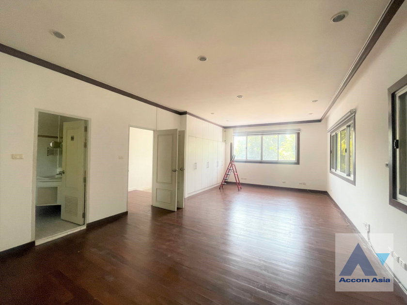 picture 🔼🔽 AccomA 📩 Home Office 3 BR House in Klong Tan (90248) - 12/20