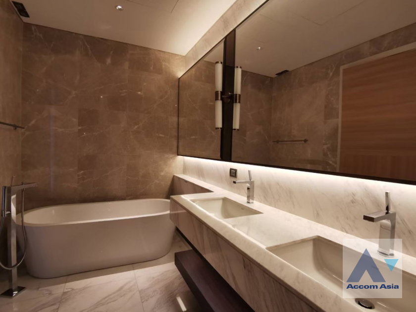 รูป 🔼🔽 AccomA 📩  2 BR Condominium @Sindhorn Residence (AA20458) - รูปที่ 11/17