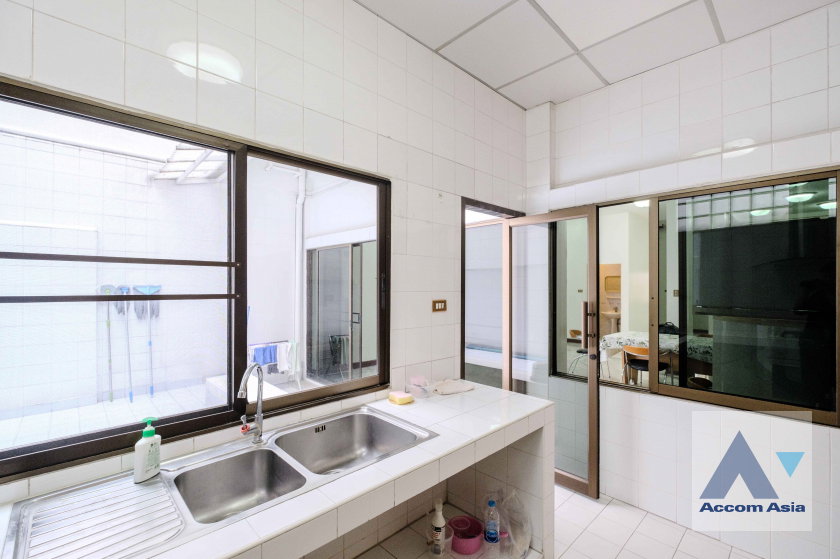 รูป 🔼🔽 AccomA 📩  4 BR Townhouse @Yenakart Residence (120058) - รูปที่ 13/20