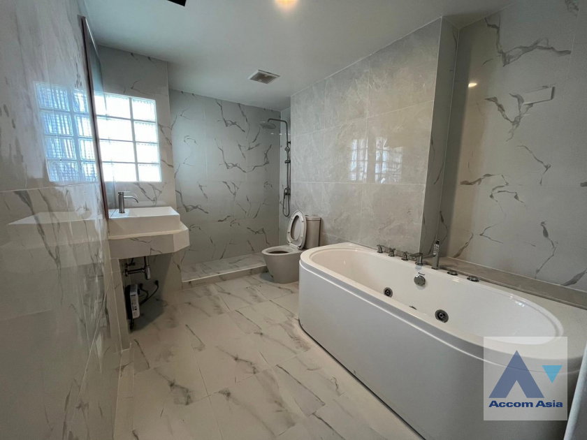 picture 🔼🔽 AccomA 📩  3 BR Condominium @The Concord (AA40676) - 14/18