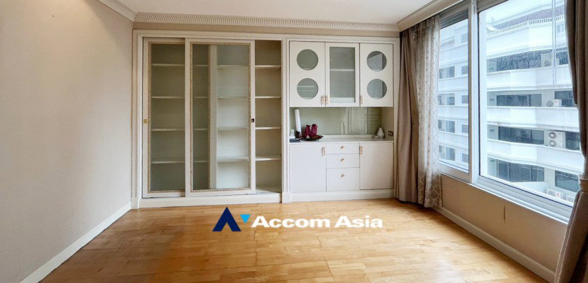 รูป 🔼🔽 AccomA 📩 Luxury condo for sale in Bangkok with spacious open-plan layout and classic built-in design - รูปที่ 16/20