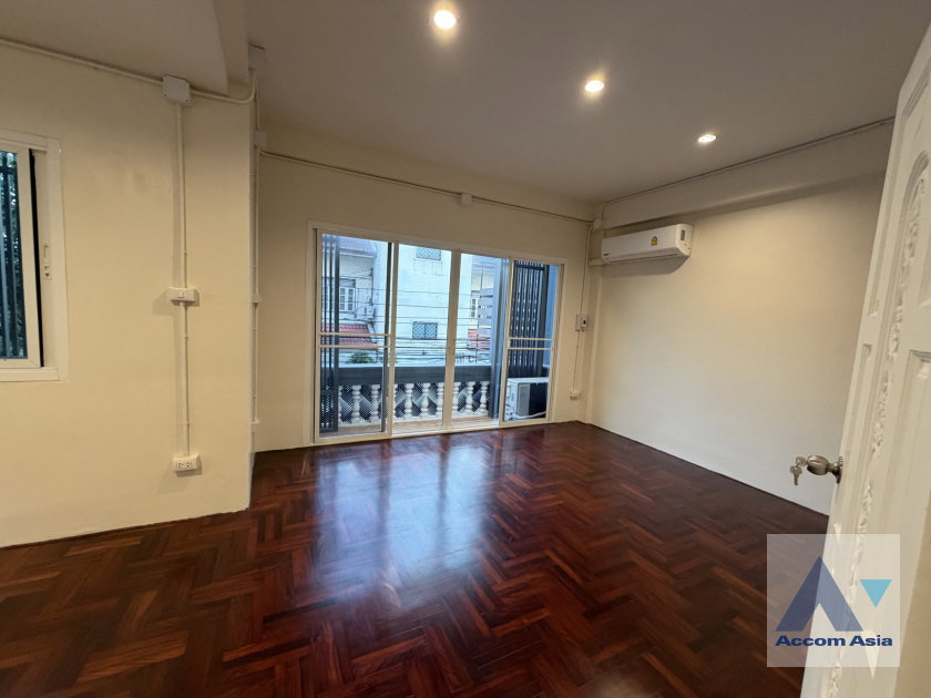 รูป 🔼🔽 AccomA 📩 Home Office,Pet friendly 5 BR Townhouse in Phra Khanong (AA45741) - รูปที่ 7/19