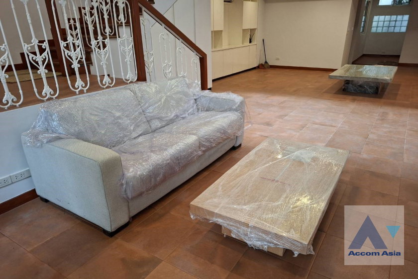picture 🔼🔽 AccomA 📩  3 BR Townhouse in  Lumphini (AA33100) - 2/20