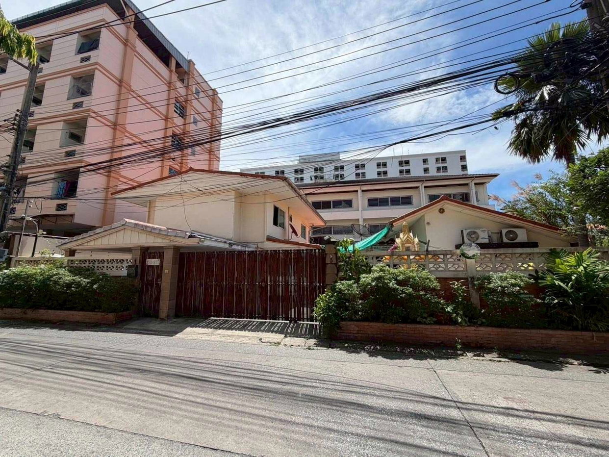 รูป Spacious House for Sale Phra Khanong | Family Home Best Value | Near BTS Phra Khanong | 19,500,000 THB | บ้านกว้างขาย พระโขนง เหมาะครอบครัว คุ้มค่า ใกล้ BTS พระโขนง 19,500,000 บาท – LTHC14794 - รูปที่ 4/4